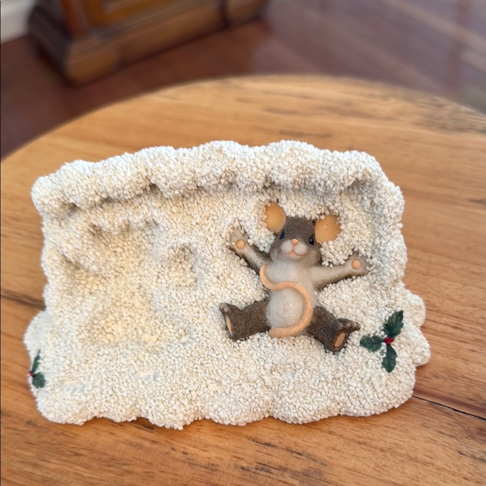 Maxine Making Snow Angels.Charming Mouse Snow Scene Decor